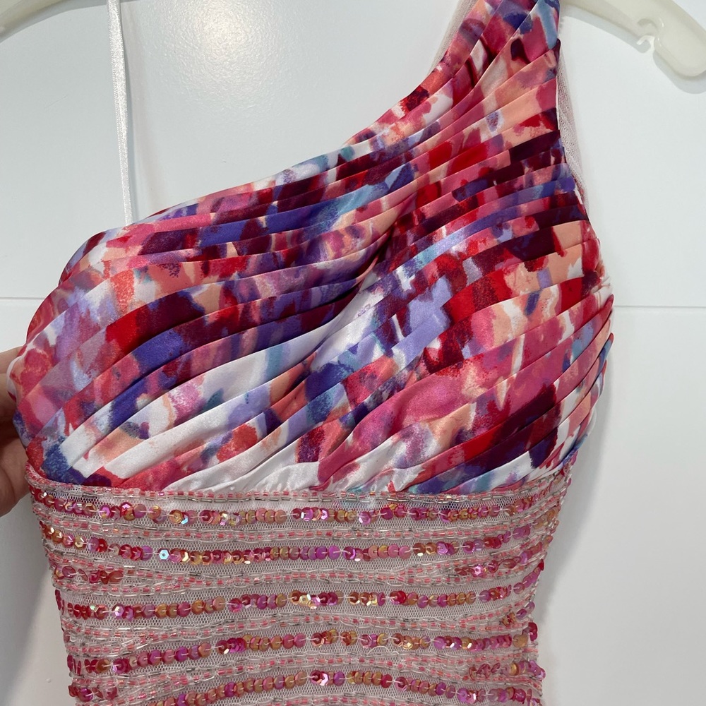Betsy and Adam floral Prom/wedding guest dress size 2